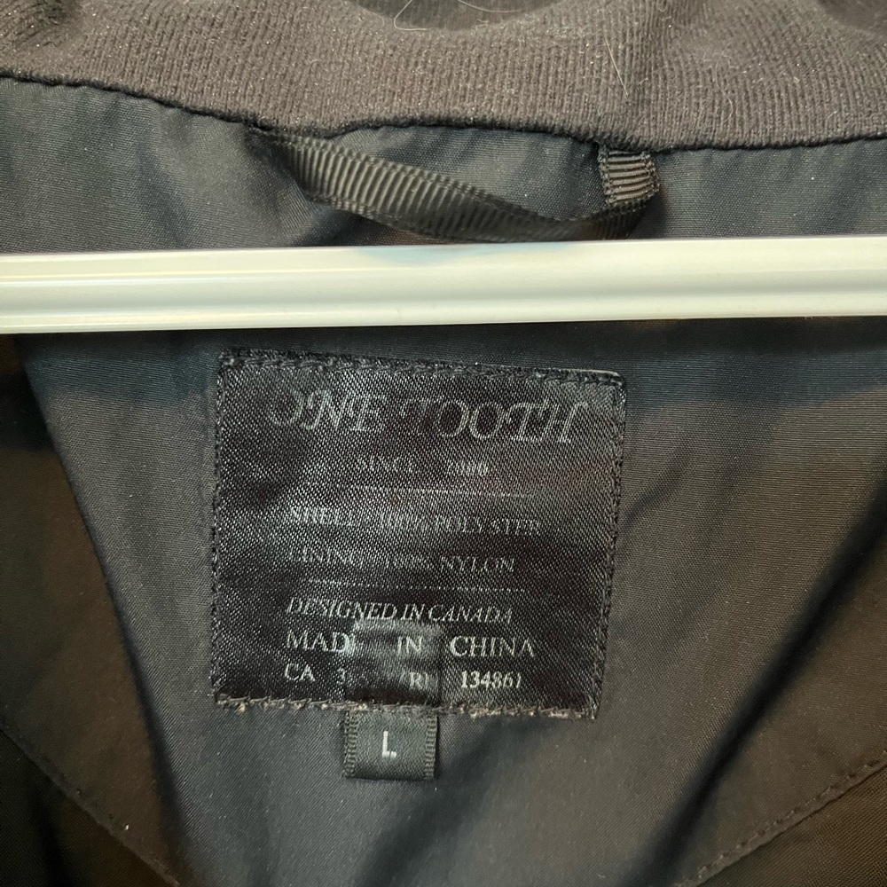 One Tooth Rain Coat - Picture 3 of 3